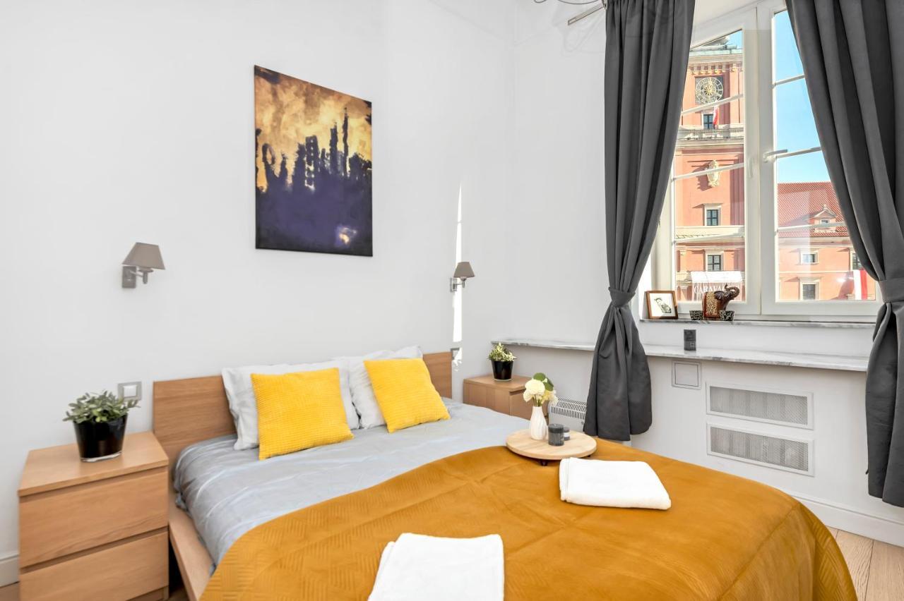 Amazing Apartment On Plac Zamkowy Warsaw Exterior photo